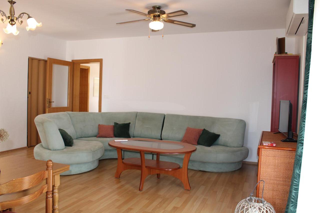 Apartment Noel Sveti Vid-Miholjice ภายนอก รูปภาพ