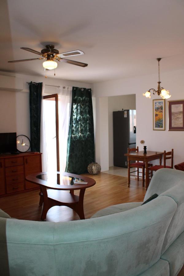 Apartment Noel Sveti Vid-Miholjice ภายนอก รูปภาพ