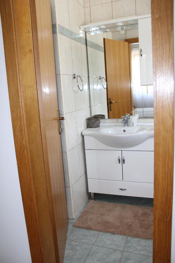 Apartment Noel Sveti Vid-Miholjice ภายนอก รูปภาพ
