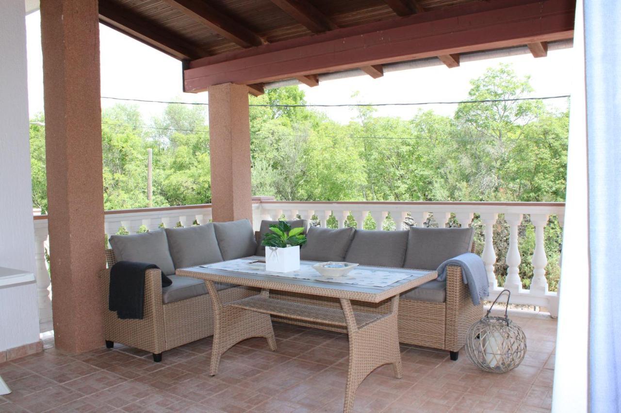 Apartment Noel Sveti Vid-Miholjice ภายนอก รูปภาพ